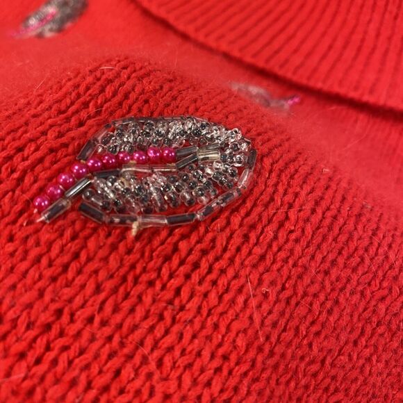 Vintage Soft Red Silk‎ Wool Angora Blend Beaded Leaves Off Shoulder Sweater Sz L - Picture 4 of 9